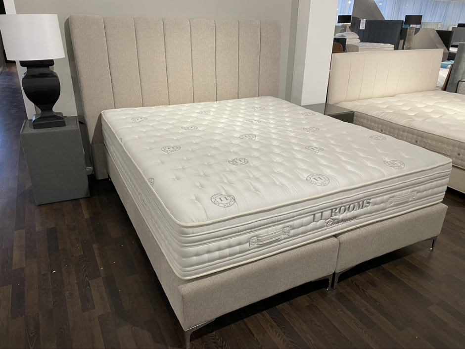 Boxspringbett „Stripe 8“ inkl. 7-Zonen Taschenfederkernmatratze Chairman
